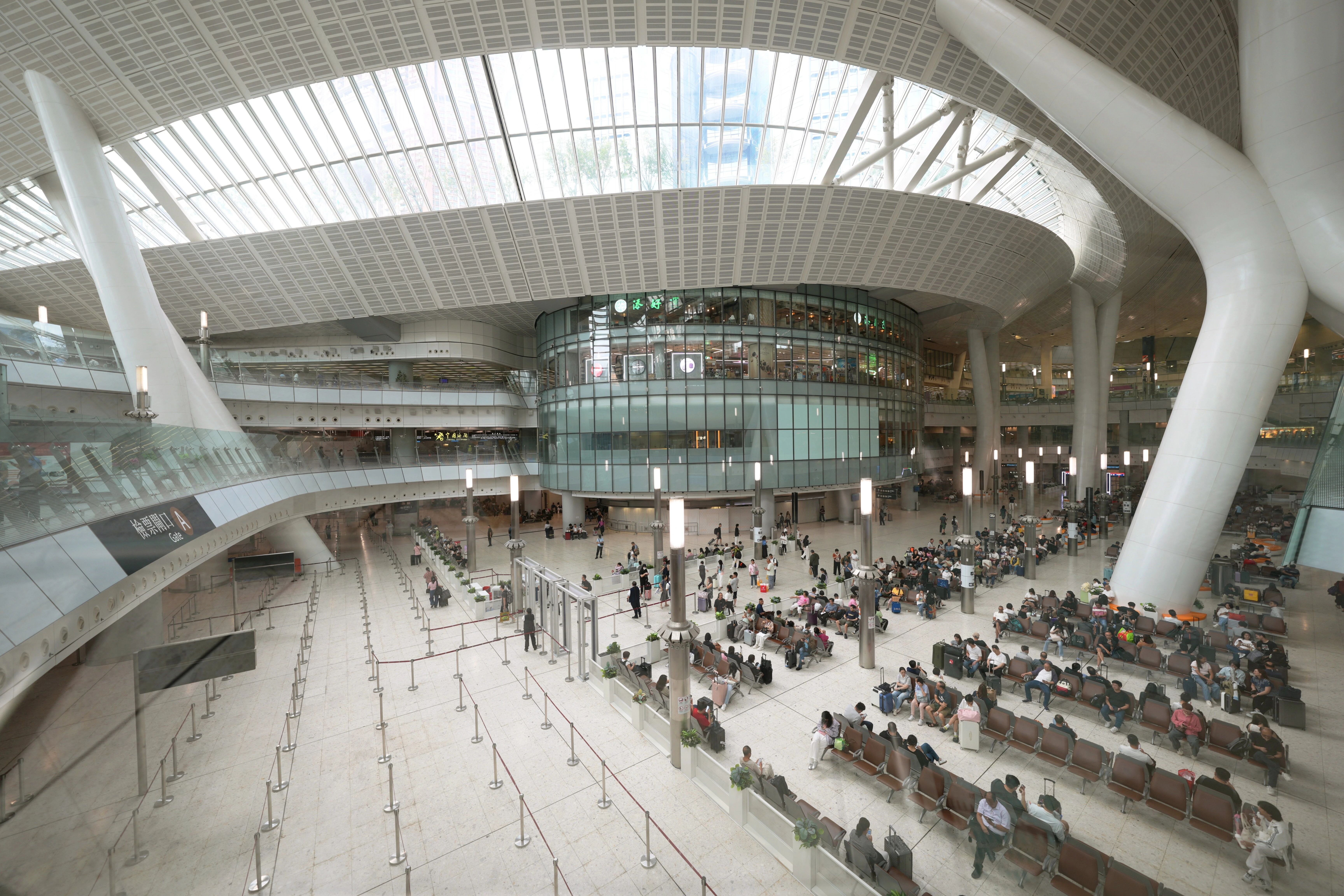 香港現金網：香港高鉄新增16個內地連接站點